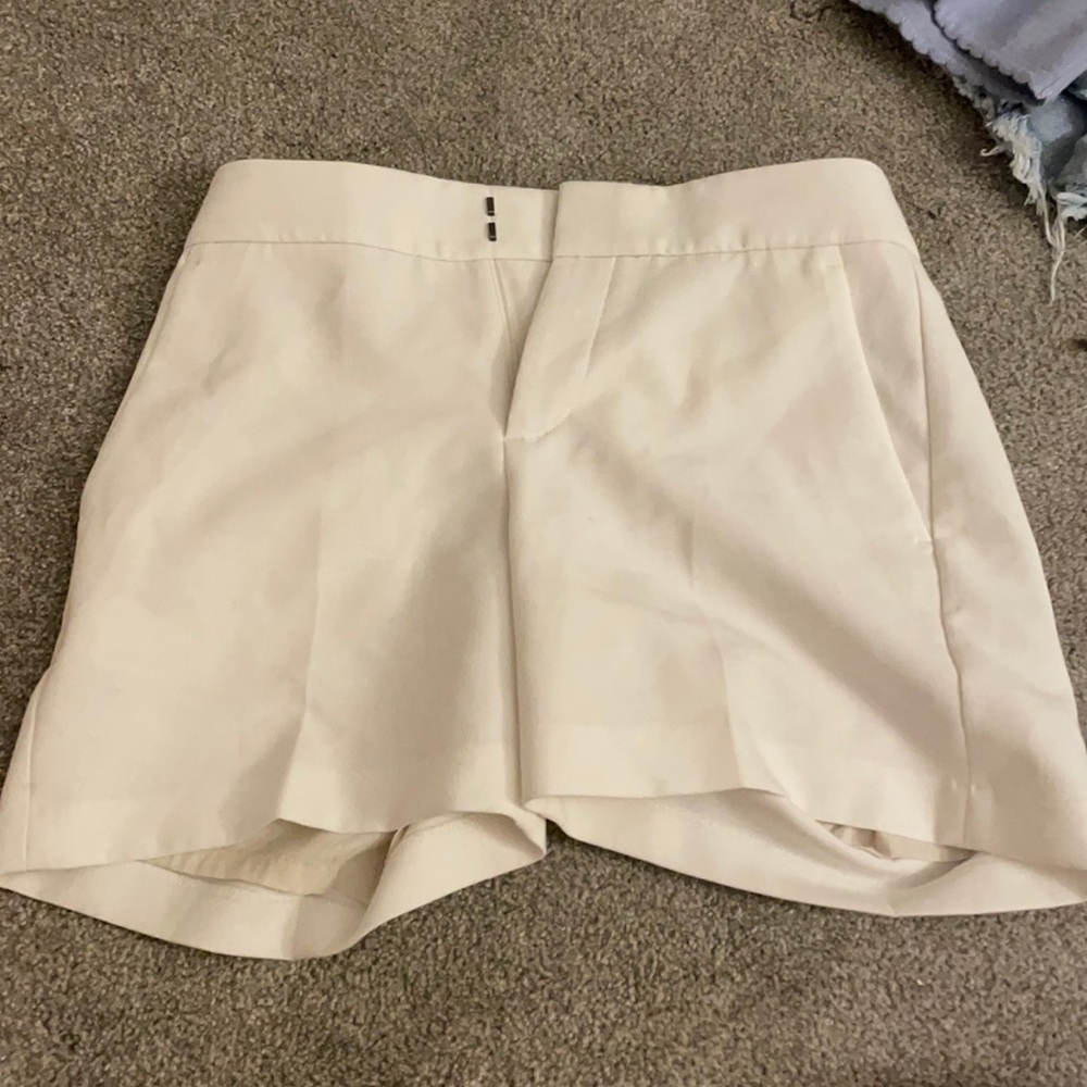 Brand new banana republic white shorts